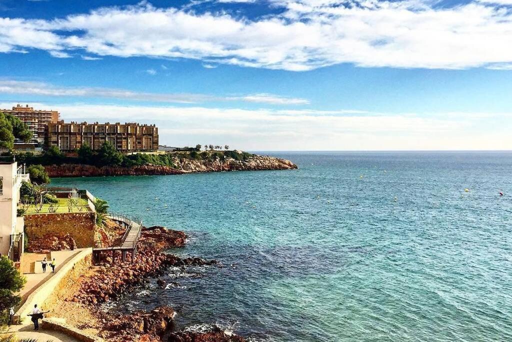 Renovado Apartamento En Zona Residencial A Pasos Del Mar Salou Exteriér fotografie